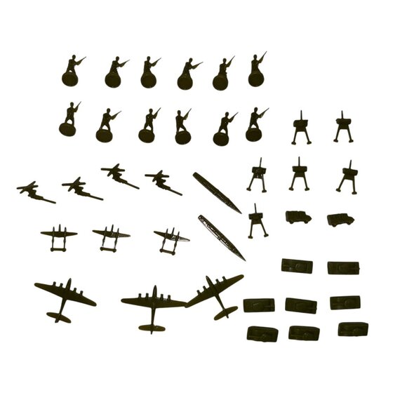 Hasbro Axis and Allies North Africa Board Game Green Plastic Miniatures Parts - Picture 1 of 4
